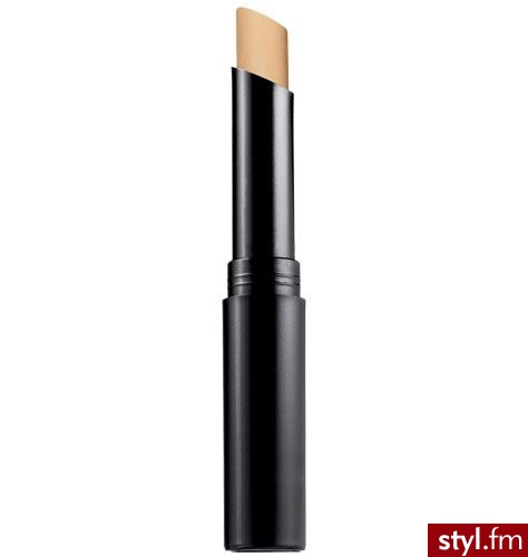 korektor  avon. Nie narzekam ale za dobry nie był - Misz-masz