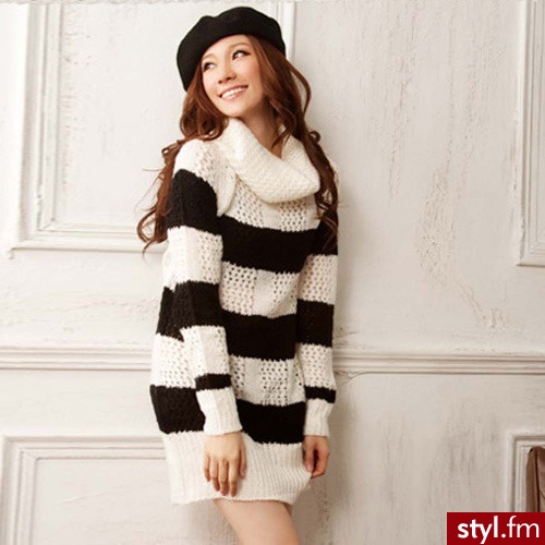 Ciepły sweter damski w paski Japan Style SW3829 Wielokolorowy - Paski Dodatki Moda