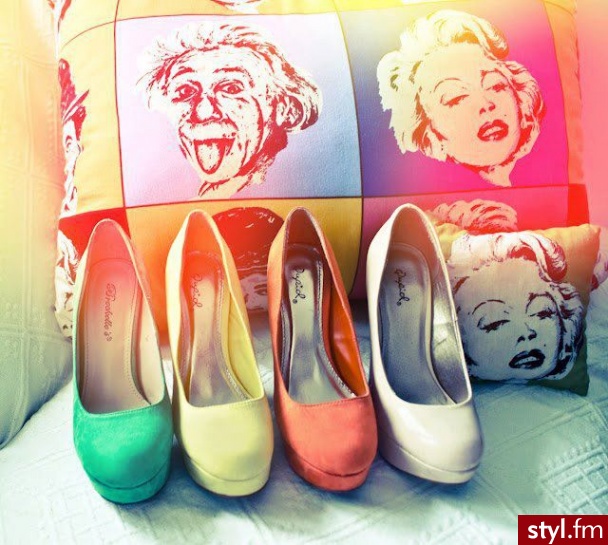 Szpilki Buty Moda