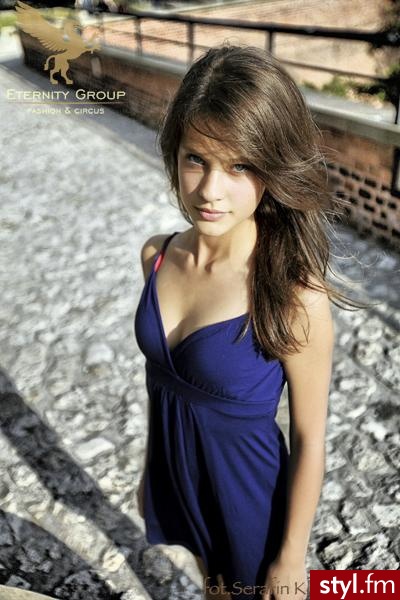 Średnie Fryzury