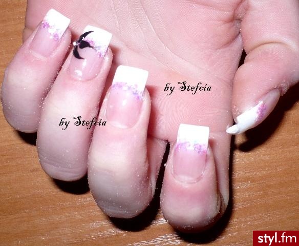 źródło :  http://nailsofdreams.blog.onet.pl/ - Paznokcie
