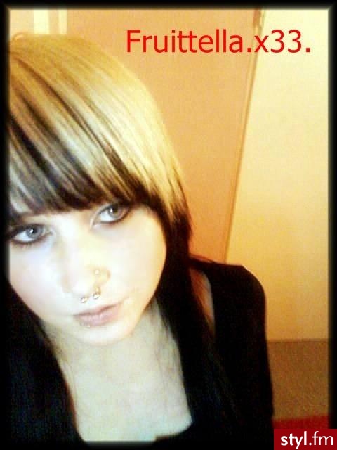 Średnie Fryzury