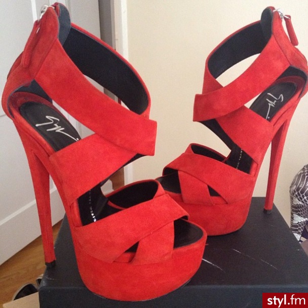 Szpilki Buty Moda