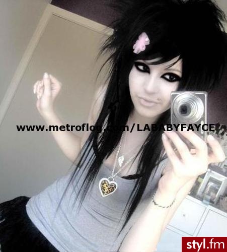 EMO Alternatywne Średnie Fryzury