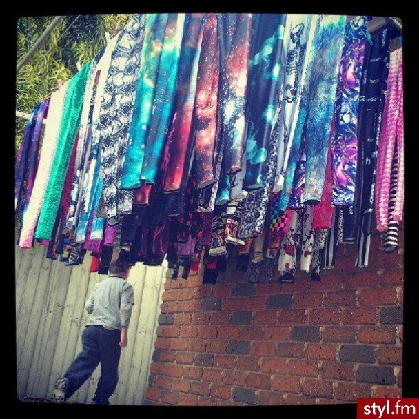 Leginsy Spodnie Moda