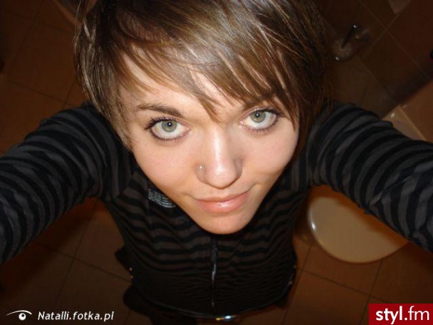 Średnie Fryzury