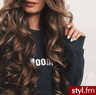 Brązowe Rozpuszczone Kręcone Na co dzień Długie Fryzury