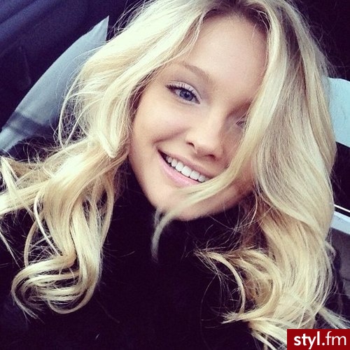 Średnie Fryzury