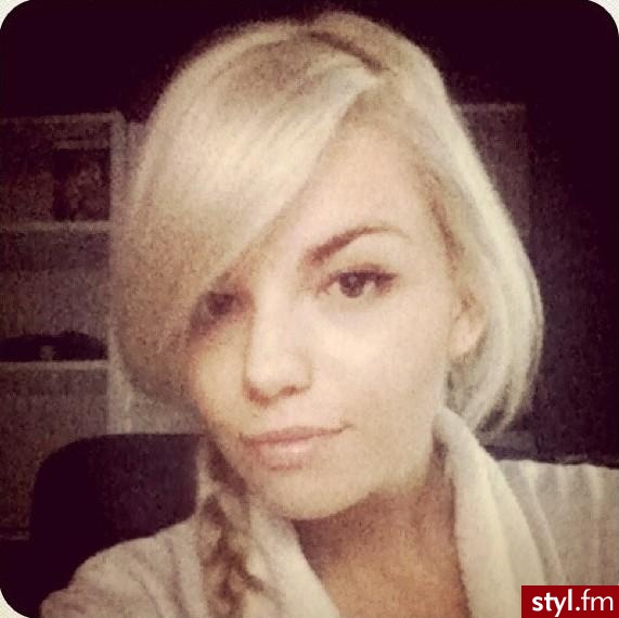 Upięcie Proste Na co dzień Średnie Fryzury