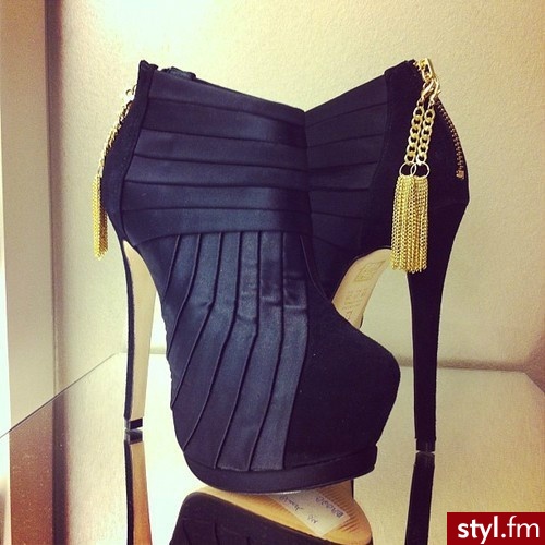 Szpilki Buty Moda
