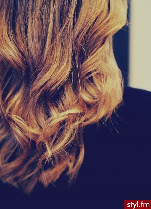 Blond Rozpuszczone Kręcone Na co dzień Długie Fryzury