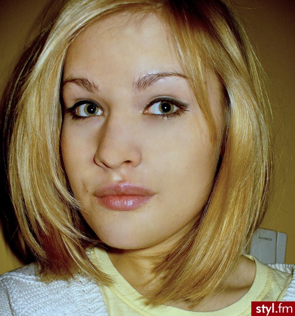 - 50 cm ;) - Blond Rozpuszczone Proste z grzywką Na co dzień Średnie Fryzury