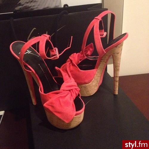 Szpilki Buty Moda