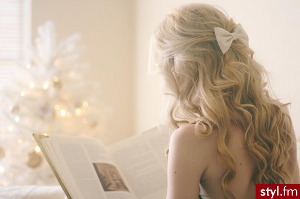 Blond Rozpuszczone Kręcone Na co dzień Długie Fryzury