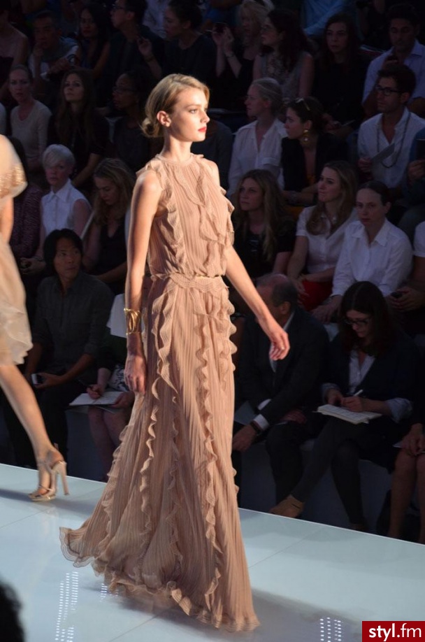 Sukienki Moda