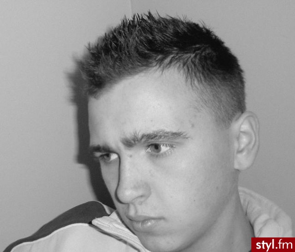 Ladna fryzura com ? :) - Punk Rock Alternatywne Średnie Fryzury