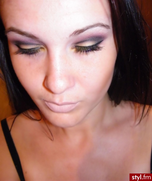 purple, yellow and violet glitter - Wieczorowe Makijaże