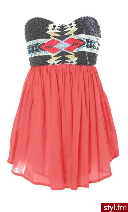 Sukienki Moda
