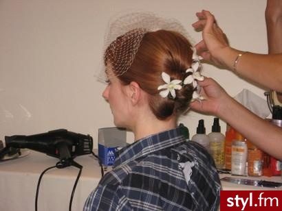 Ślubne Średnie Fryzury