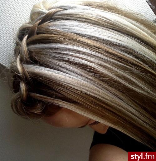 Blond Rozpuszczone Proste Na co dzień Średnie Fryzury