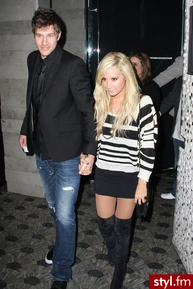 ... Ashley Tisdale - Moda uliczna Inne Moda
