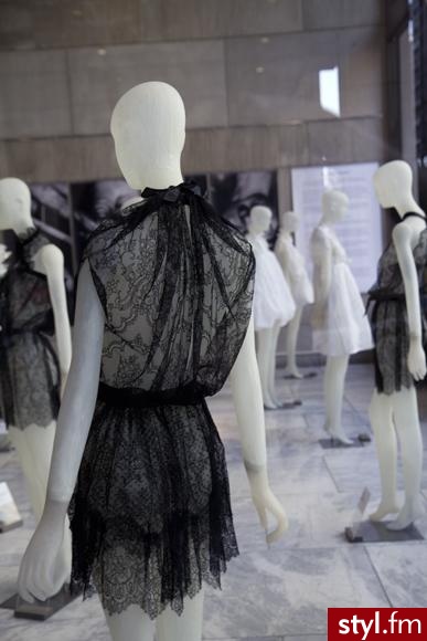 Sukienki Moda