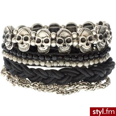 ASOS Friendship Bracelet Pack With Chains And Skulls - Polyvore. Pobrano ze strony: http://www.polyvore.com/asos_friendship_bracelet_pack_with/thing?id=21895073 - Pozostałe Dodatki Moda