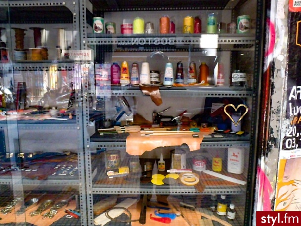 
www.athenshearts.com
Instagram: @athenshearts
Facebook: Athens hearts - Książka Kultura