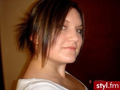 Średnie Fryzury