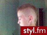 fryzurka robiona gdzieś ze 3 lata temu...;-) - Punk Rock Alternatywne Średnie Fryzury