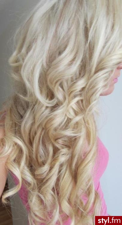 Blond Rozpuszczone Kręcone Na co dzień Długie Fryzury