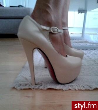 Szpilki Buty Moda