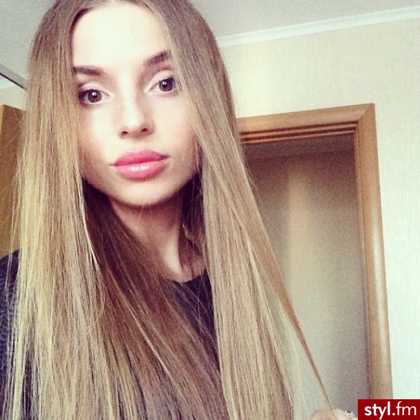 Blond Rozpuszczone Proste Na co dzień Długie Fryzury