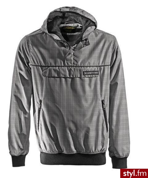 Kurtki szukaj w sklepach New Yorker. Kosztuje 39,95 euro. - Pozostałe Ciuchy Moda