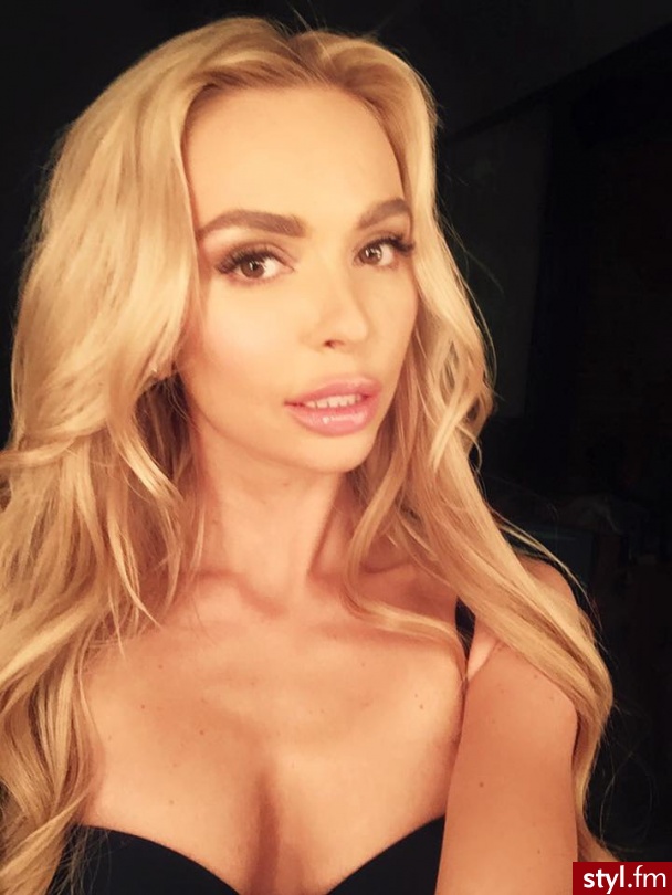 Blond Rozpuszczone Kręcone Na co dzień Długie Fryzury