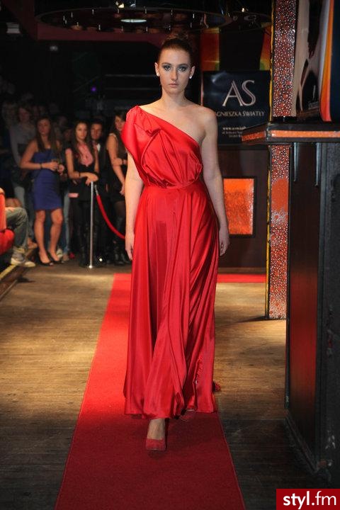 AGNIESZKA ŚWIATŁY projekt - Pozostałe Ciuchy Moda