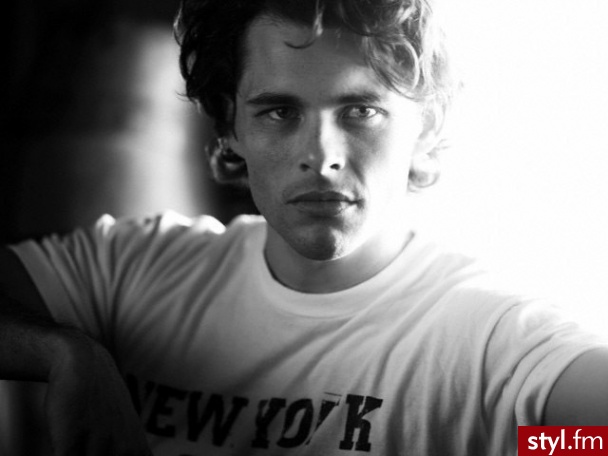 James Marsden - Fryzury gwiazd Średnie Męskie Fryzury