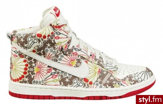 Nike. Kolekcja Wiosna 2011 - Pozostałe Buty Moda