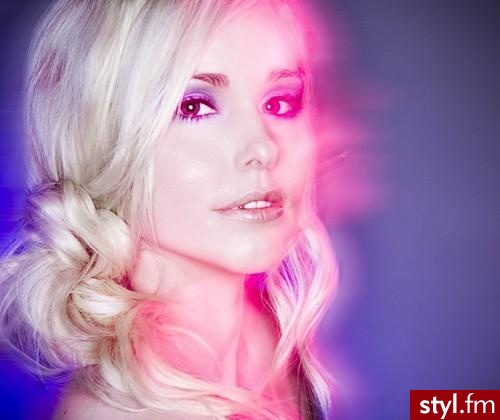 Blond Rozpuszczone Proste Na co dzień Średnie Fryzury