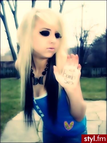 Katie,,x - EMO Alternatywne Średnie Fryzury