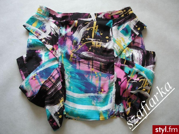 cudowna :) - Spódnice Moda