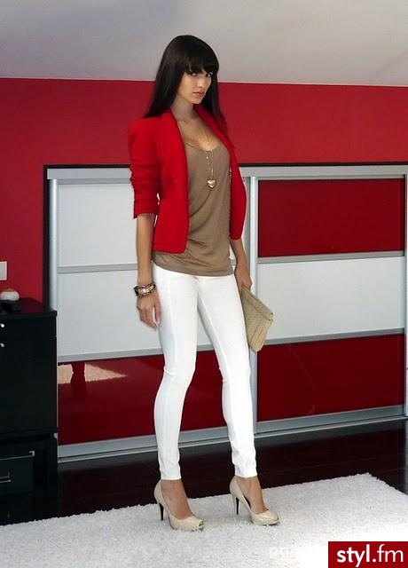Sukienki Moda