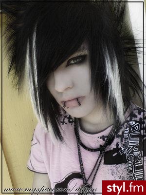EMO Alternatywne Średnie Fryzury