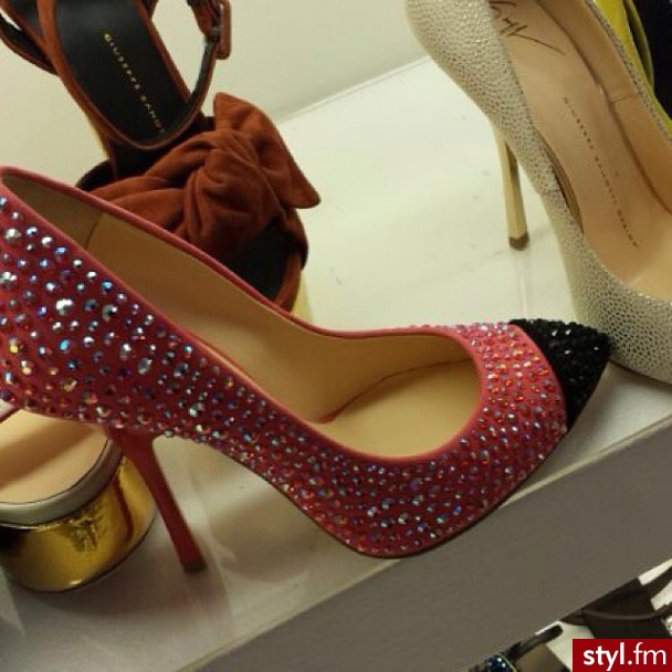 Szpilki Buty Moda