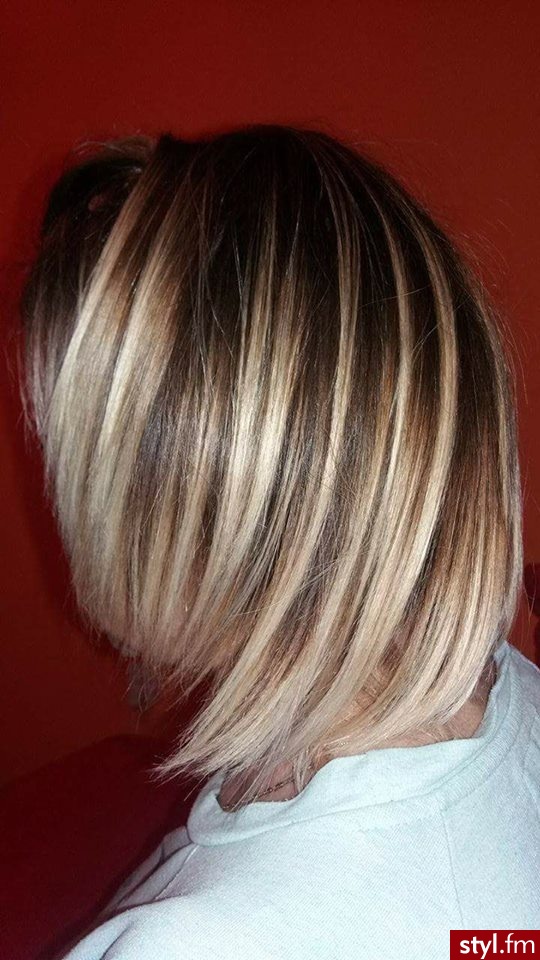 Blond Rozpuszczone Proste Na co dzień Średnie Fryzury