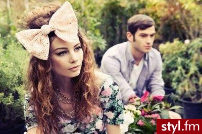 Kręcone Na co dzień Średnie Fryzury
