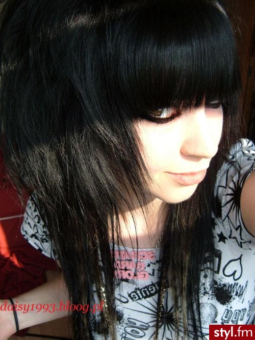 Jeśli zdjęcie już jest w galerii podaj link to usunę :) - EMO Alternatywne Średnie Fryzury