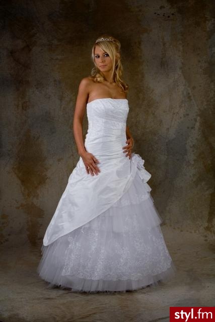Suknie slubne. prze piekne suknie slubne na 2009 rok . - Suknie ślubne Ślub Moda