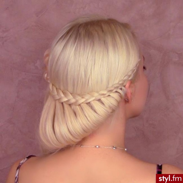 Blond Warkocze Proste Wieczorowe Długie Fryzury