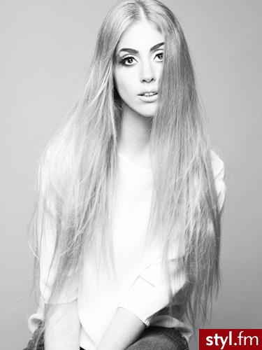 <33 - Blond Rozpuszczone Proste Na co dzień Długie Fryzury